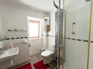 Photo 18- click for photo gallery